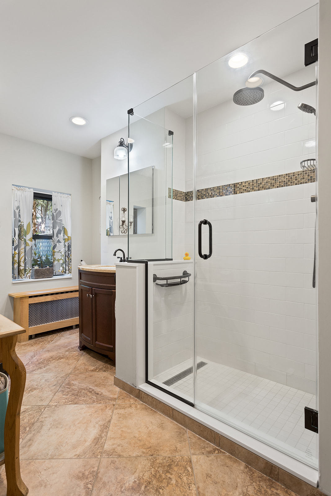 60-65 68th Road Queens, NY 11385 - Photo 21 of 27