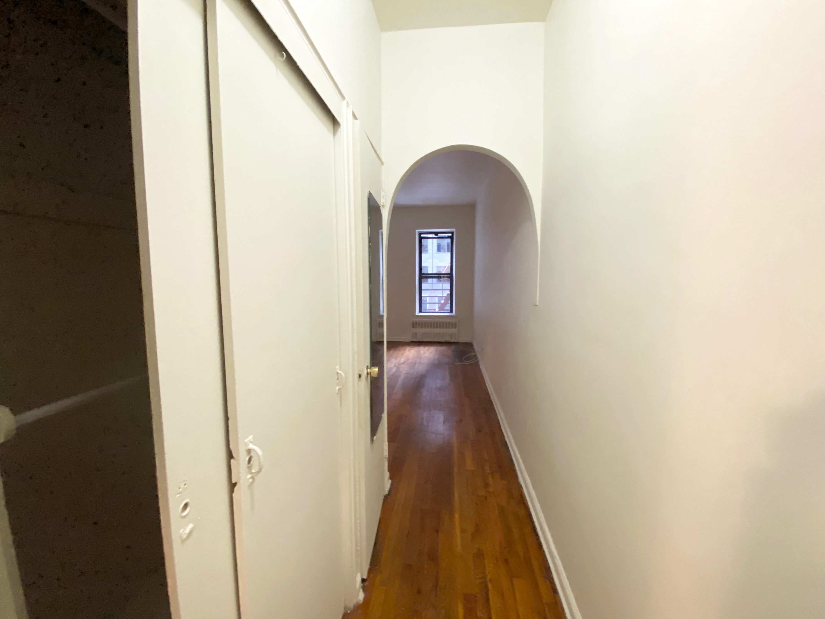 153 East 43rd Street, Unit 3B Manhattan, NY 10017 - Photo 6 of 7