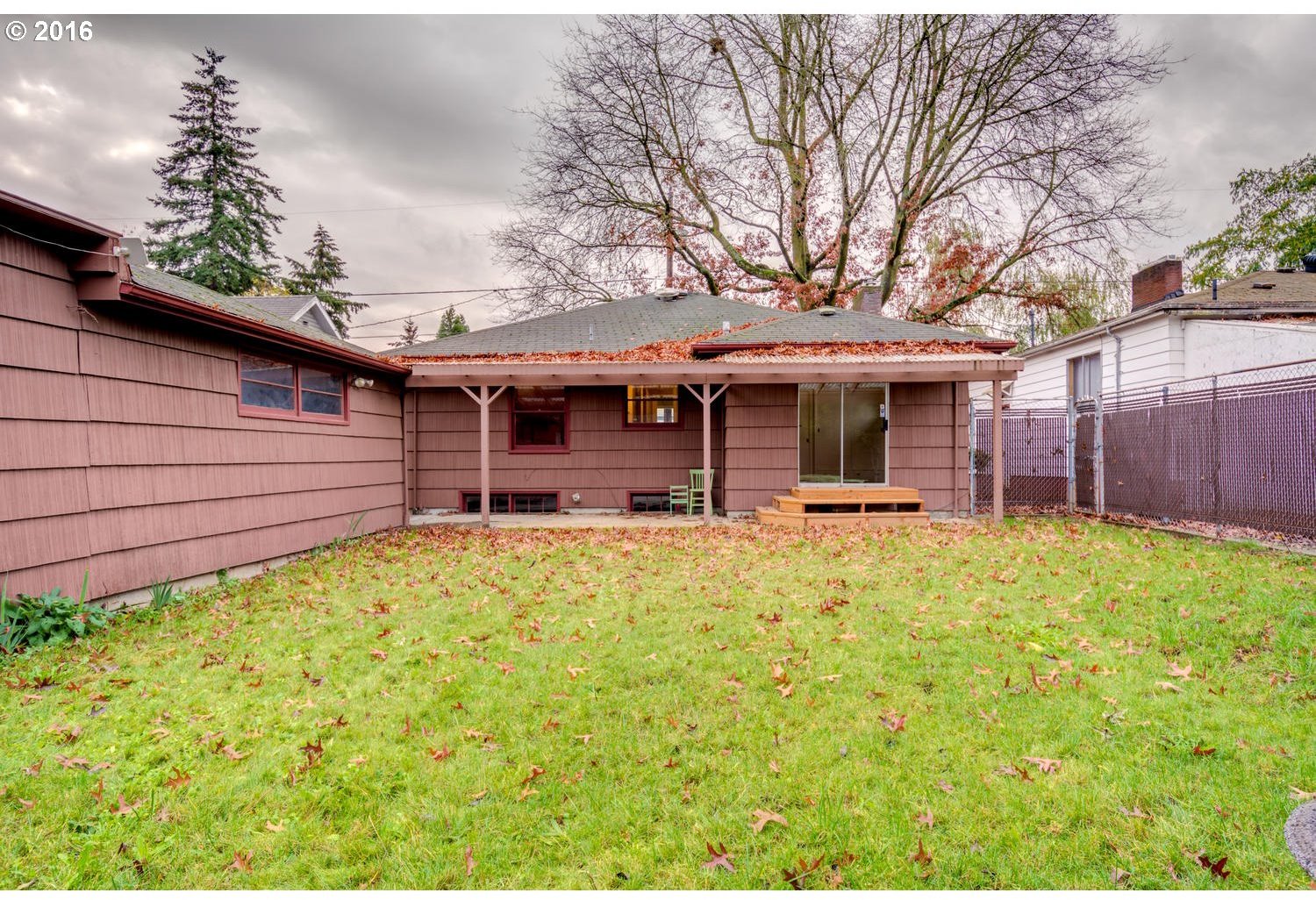 1923 Northeast Rosa Parks Way Portland, OR 97211 - Photo 21 of 32 Gallery Image 21