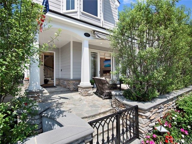 $2,725,000 | 305 Sapphire Avenue, Newport Beach, CA 92662