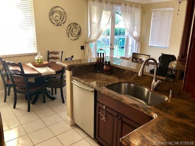 583 Talavera Road Weston, FL 33326 - Photo 13 of 32 Gallery Image 13