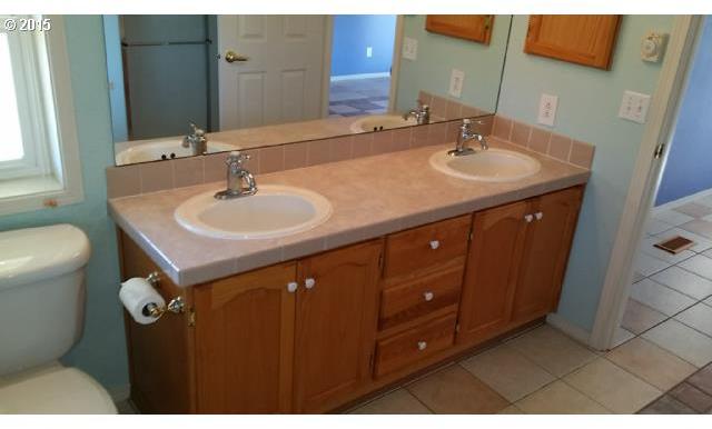577 Butte Hill Road Woodland, WA 98674 - Photo 14 of 16 Gallery Image 14