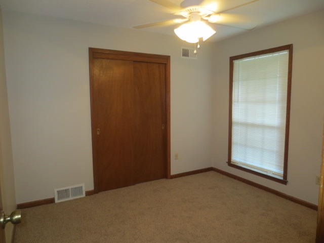 6373 Bardstown Road Bartlett, TN 38134 - Photo 3 of 16