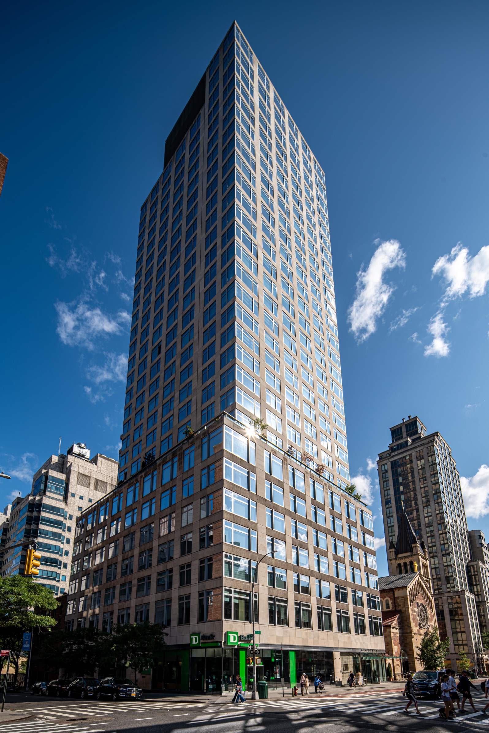 The Laurel at 400 E 67th St - Manhattan, NY | Compass
