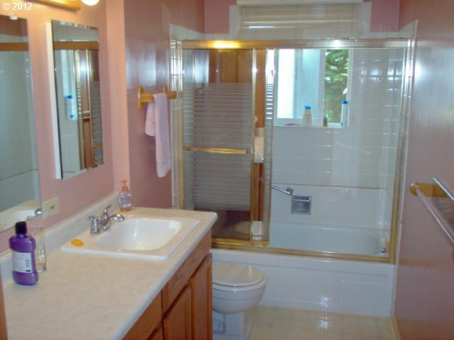 1545 Princeton Road Woodburn, OR 97071 - Photo 5 of 11 Gallery Image 5
