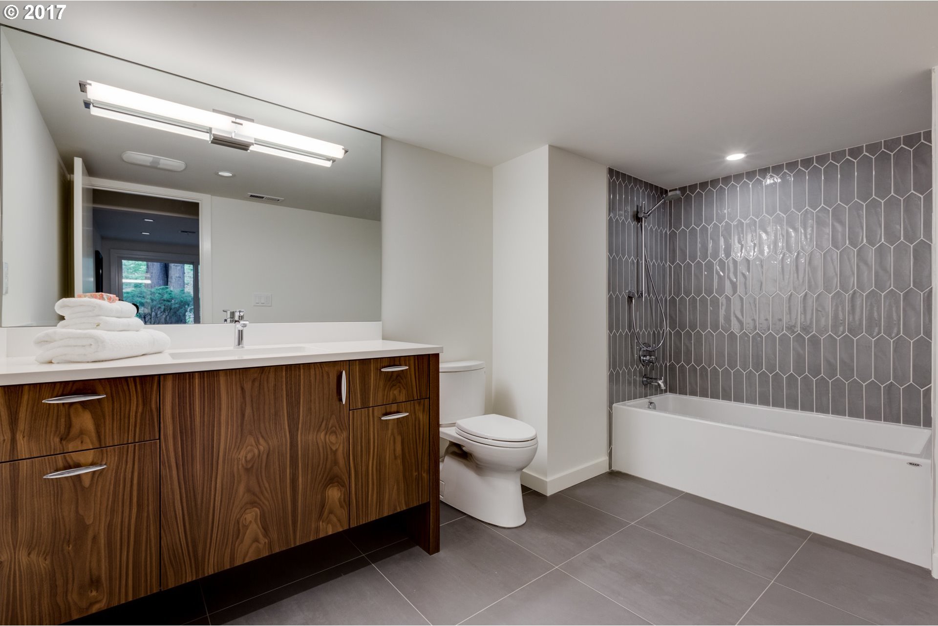 4524 Southwest Fairview Boulevard Portland, OR 97221 - Photo 23 of 31 Gallery Image 23