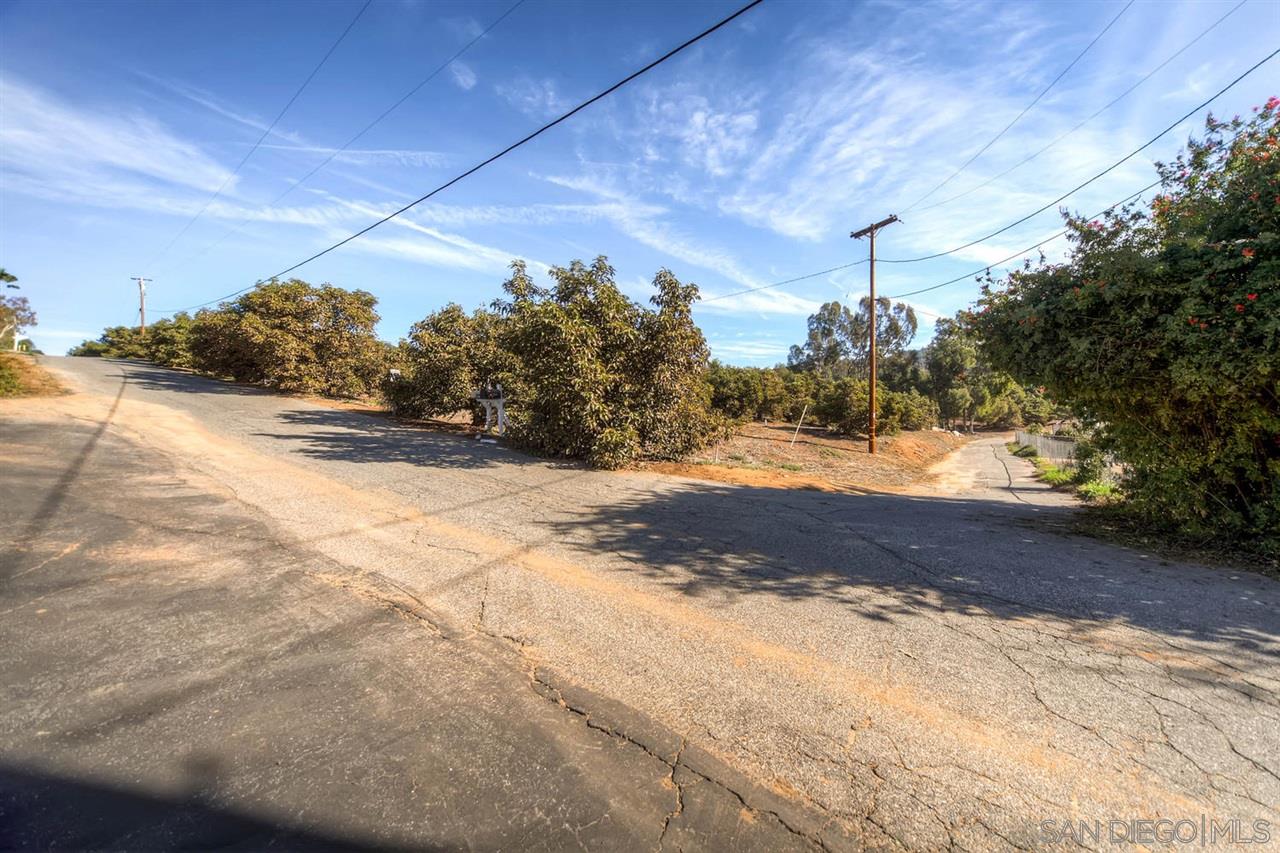 1843 Canyon Heights Road Fallbrook, CA 92028 - Photo 6 of 15 Gallery Image 6