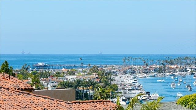 $1,400,000 | 416 Dahlia Avenue, Unit A2, Corona del Mar, CA 92625