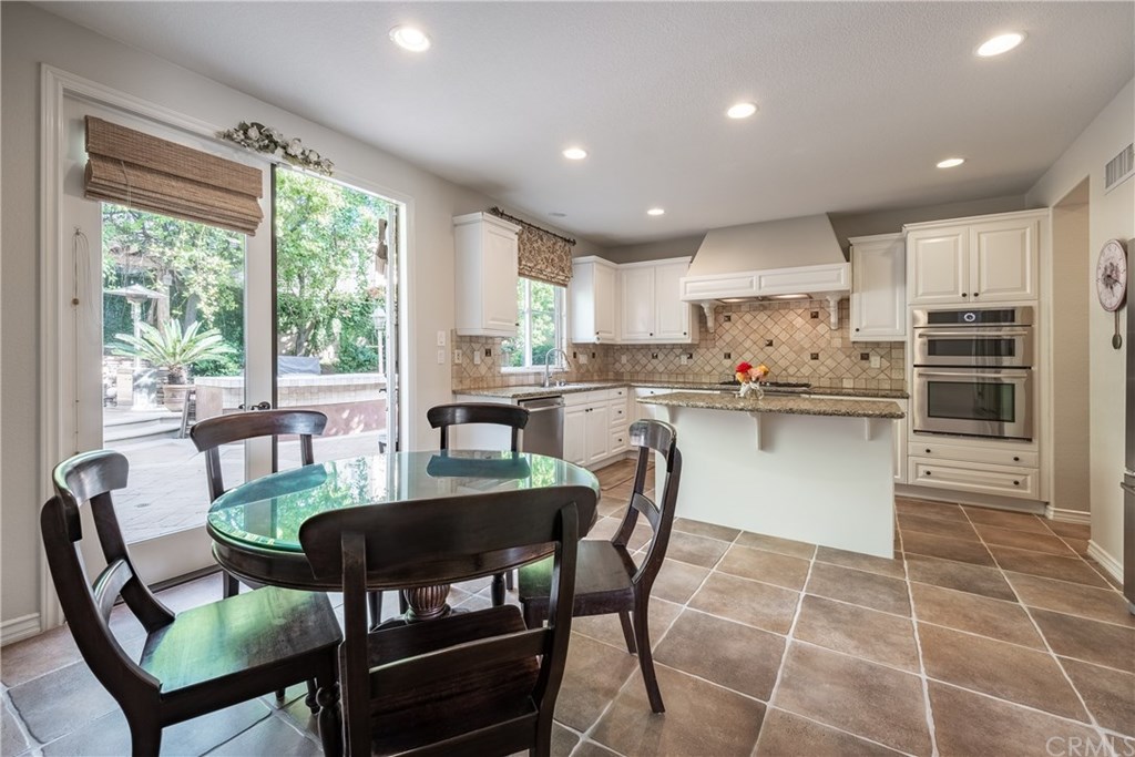 12 Poway Irvine, CA 92602 - Photo 3 of 31