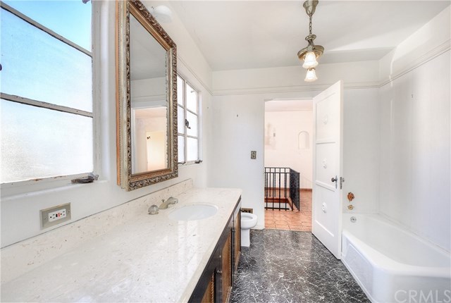 250 High Drive Laguna Beach, CA 92651 - Photo 16 of 29