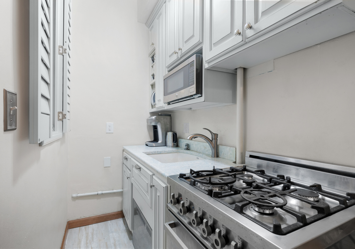 102 West 80th Street, Unit 55 Manhattan, NY 10024 - Photo 4 of 6