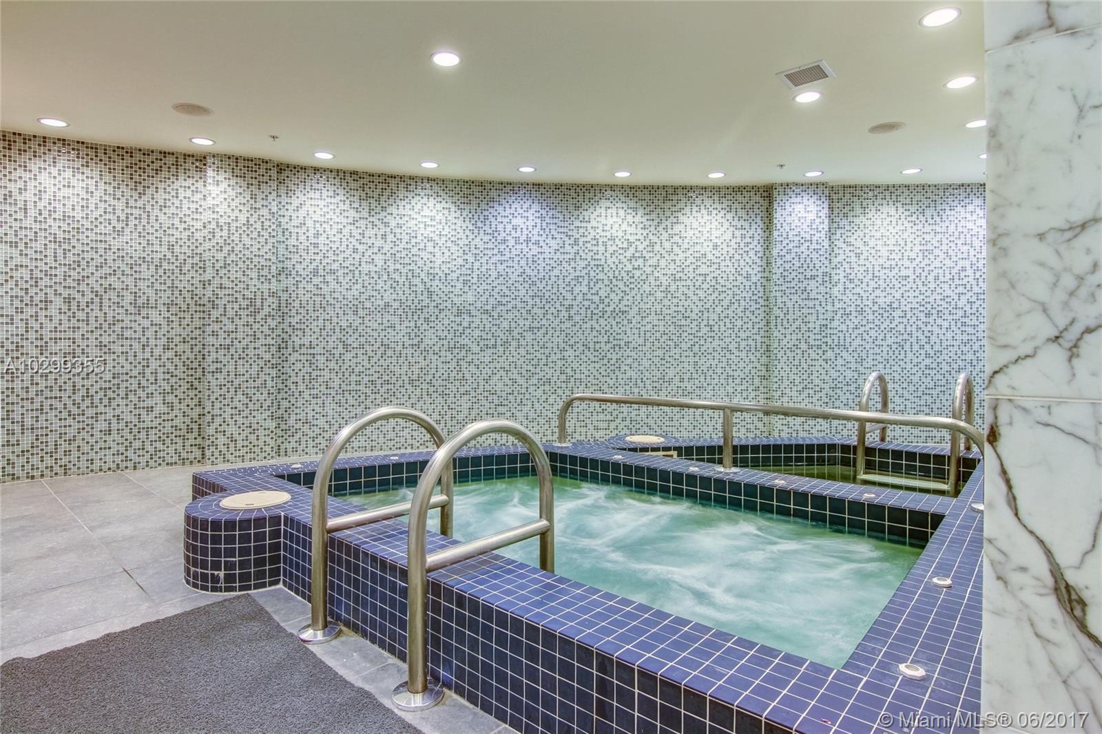 253 Northeast 2nd Street, Unit 1710 Miami, FL 33132 - Photo 30 of 35