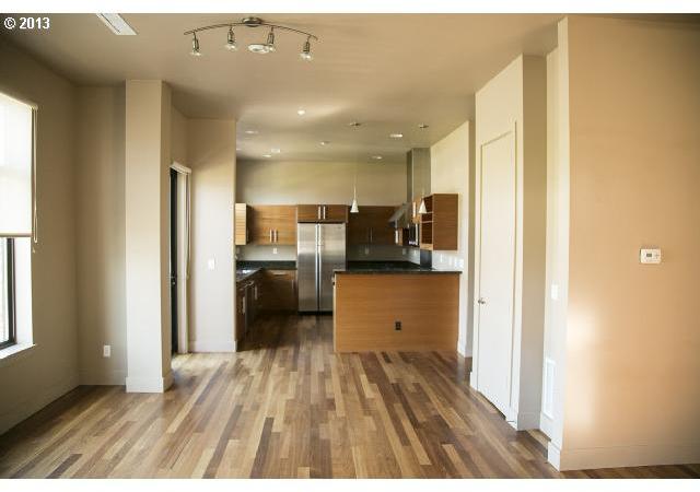1618 Northwest Riverscape Street Portland, OR 97209 - Photo 7 of 8 Gallery Image 7