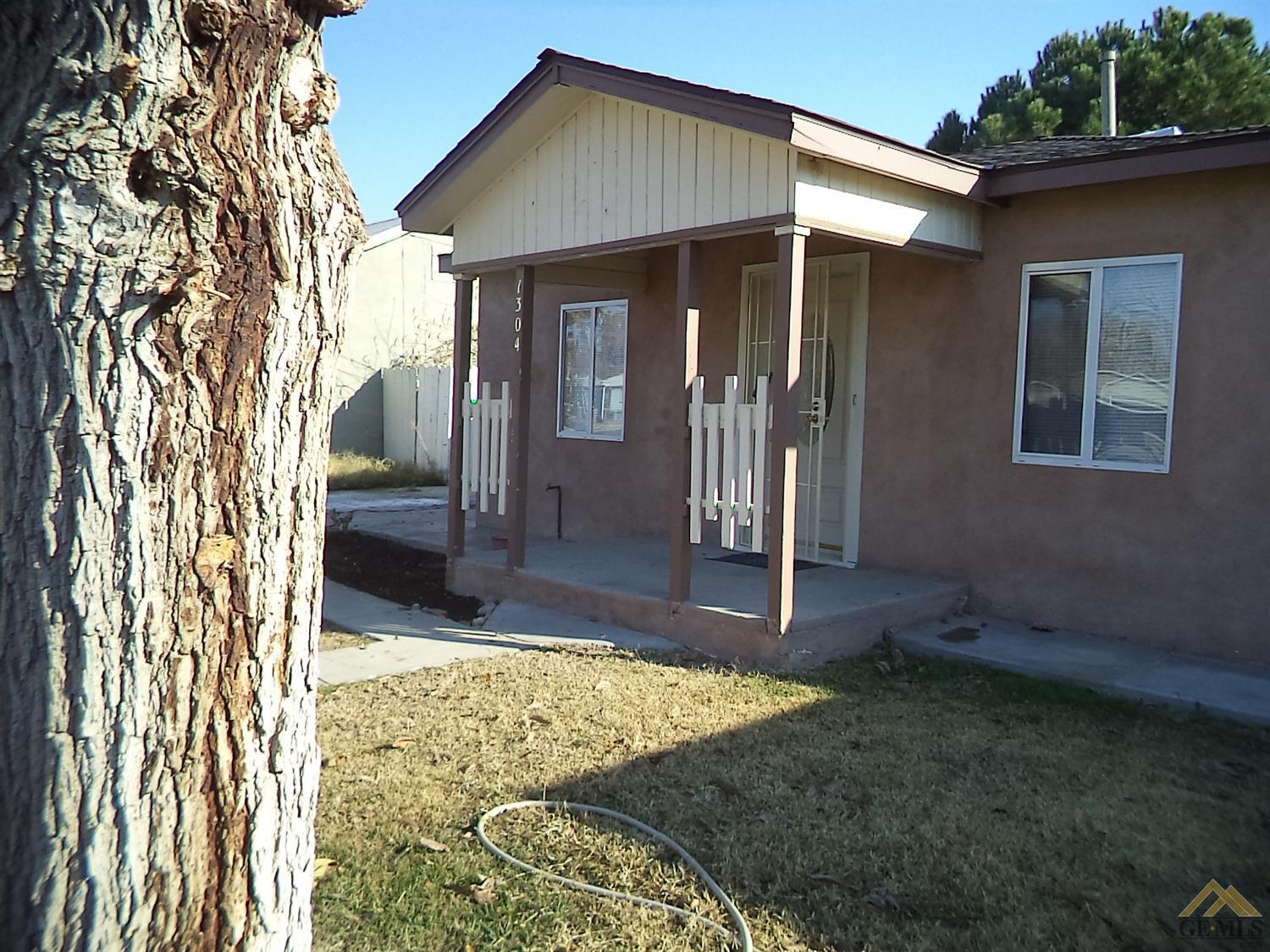1304 Sequoia Drive Bakersfield, CA 93308 - Photo 17 of 17