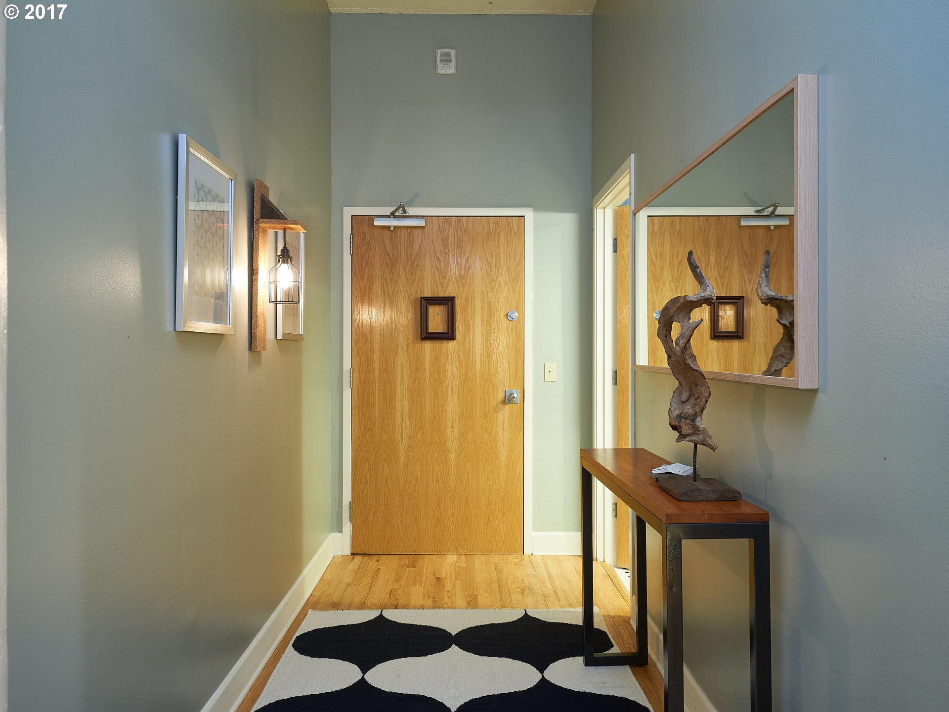 1314 Northwest Irving Street, Unit 212 Portland, OR 97209 - Photo 4 of 16