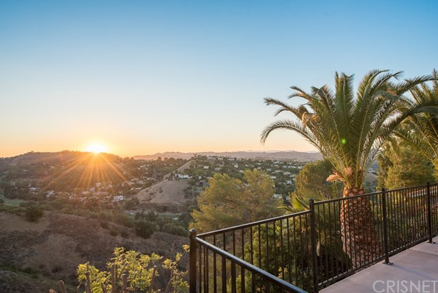 23945 Park Belmonte Calabasas, CA 91302 - Photo 12 of 56