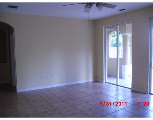 15391 Southwest 22nd Terrace Miami, FL 33185 - Photo 4 of 12