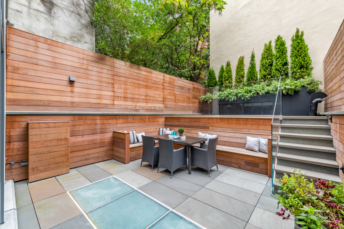 317 West 11th Street Manhattan, NY 10014 - Photo 8 of 18