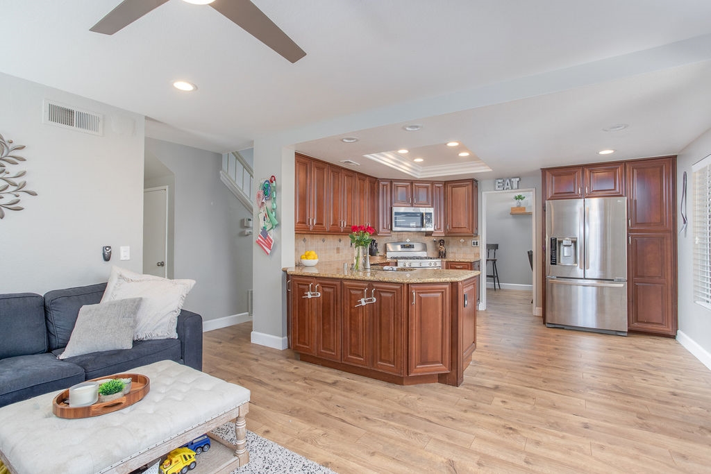 1541 Harbor Drive Vista, CA 92081 - Photo 8 of 25