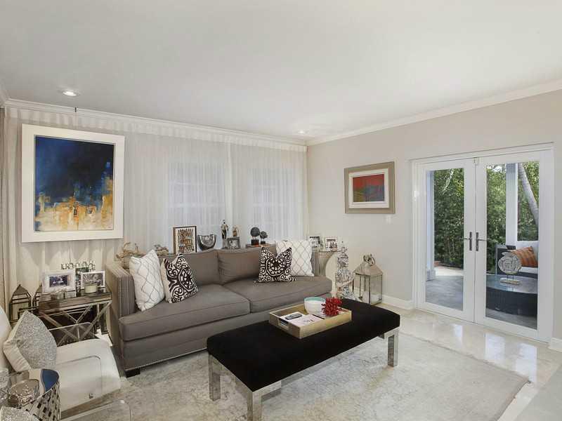 676 Fernwood Road, Unit 1 Key Biscayne, FL 33149 - Photo 8 of 25