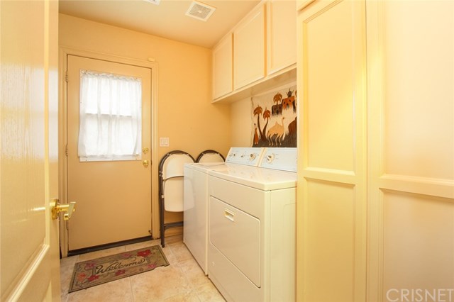 17764 Sidwell Street Granada Hills, CA 91344 - Photo 20 of 49