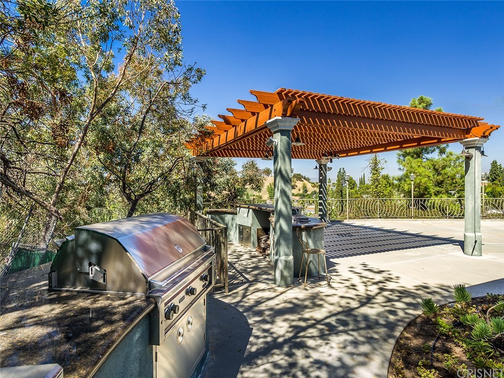 4151 Falling Leaf Drive Encino, CA 91316 - Photo 25 of 30 Backyard/Grill Area