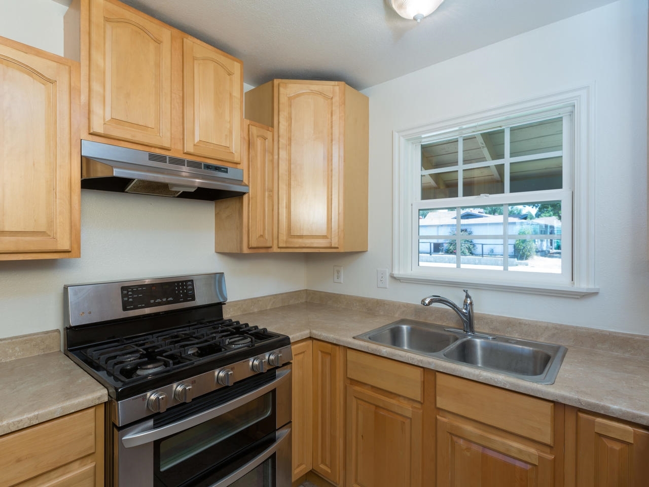 9566 Domer Road Santee, CA 92071 - Photo 11 of 25