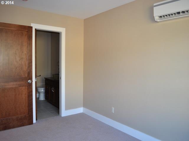 416 Bluff Road Hood River, OR 97031 - Photo 11 of 16 Gallery Image 11