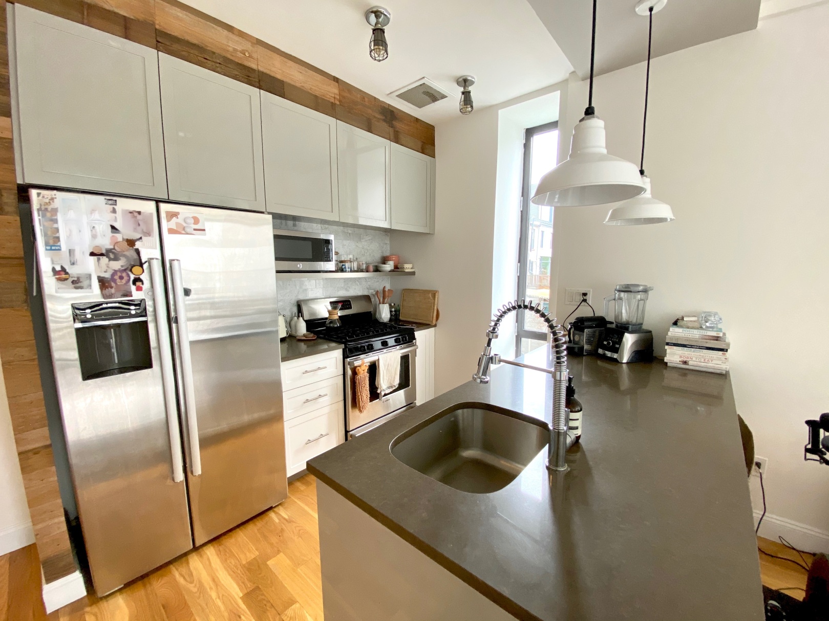 335 Carroll Street, Unit 2D Brooklyn, NY 11231 - Photo 2 of 12