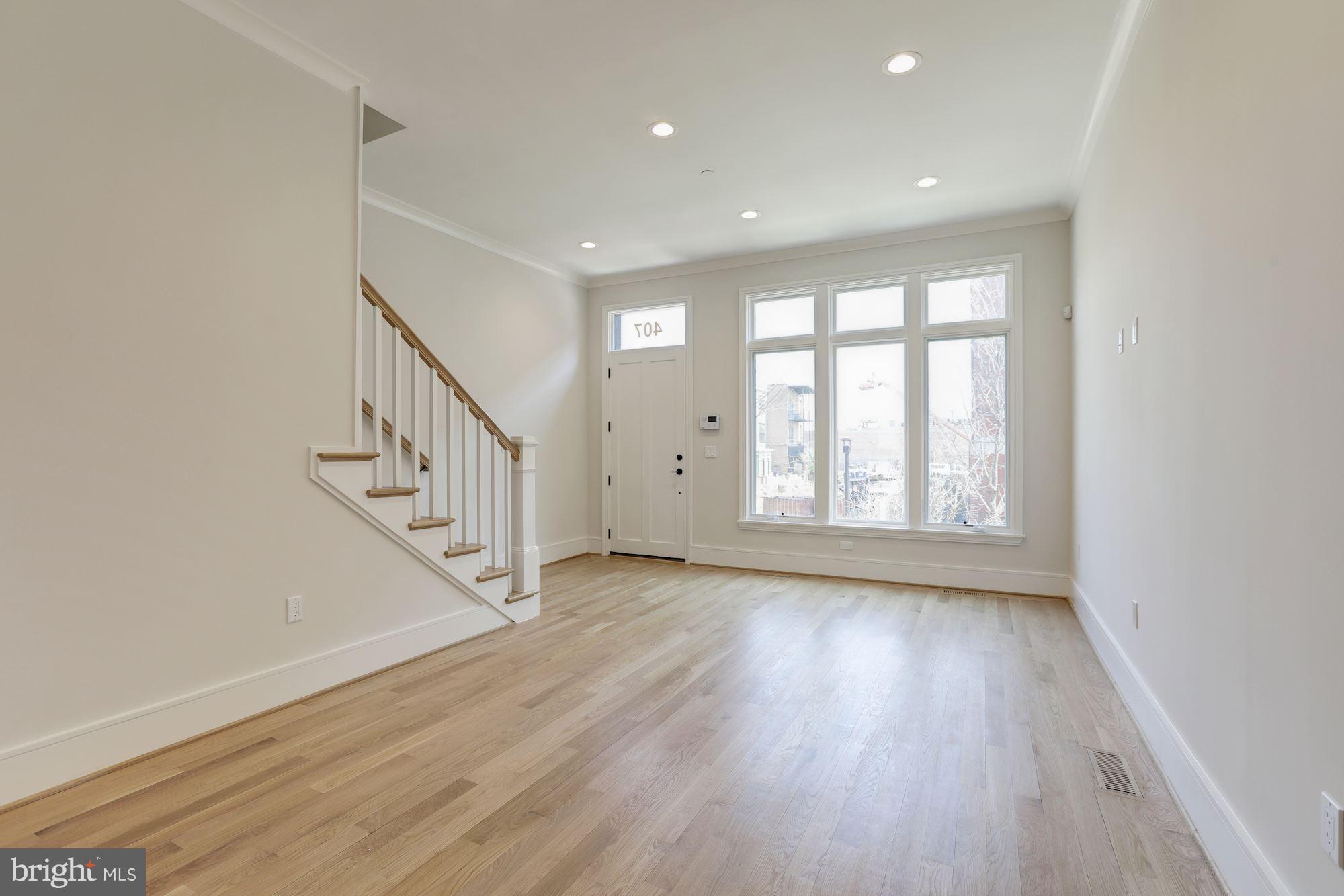 407 Guethler's Way Washington, DC 20003 - Photo 8 of 26