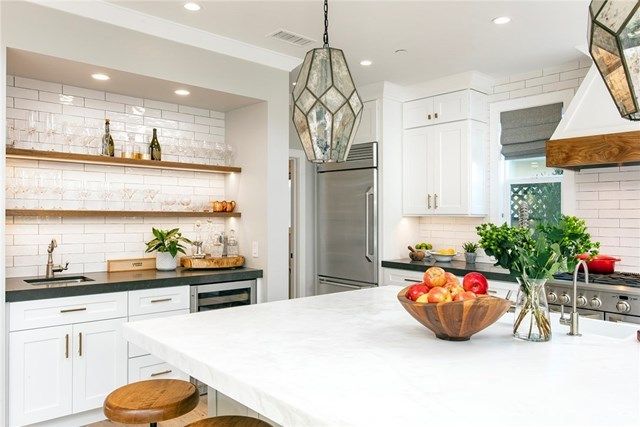 $2,575,000 | 291 Walnut Street, Costa Mesa, CA 92627