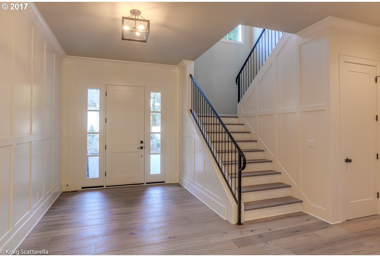 7920 Southwest Ellman Lane Portland, OR 97224 - Photo 6 of 12 Gallery Image 6