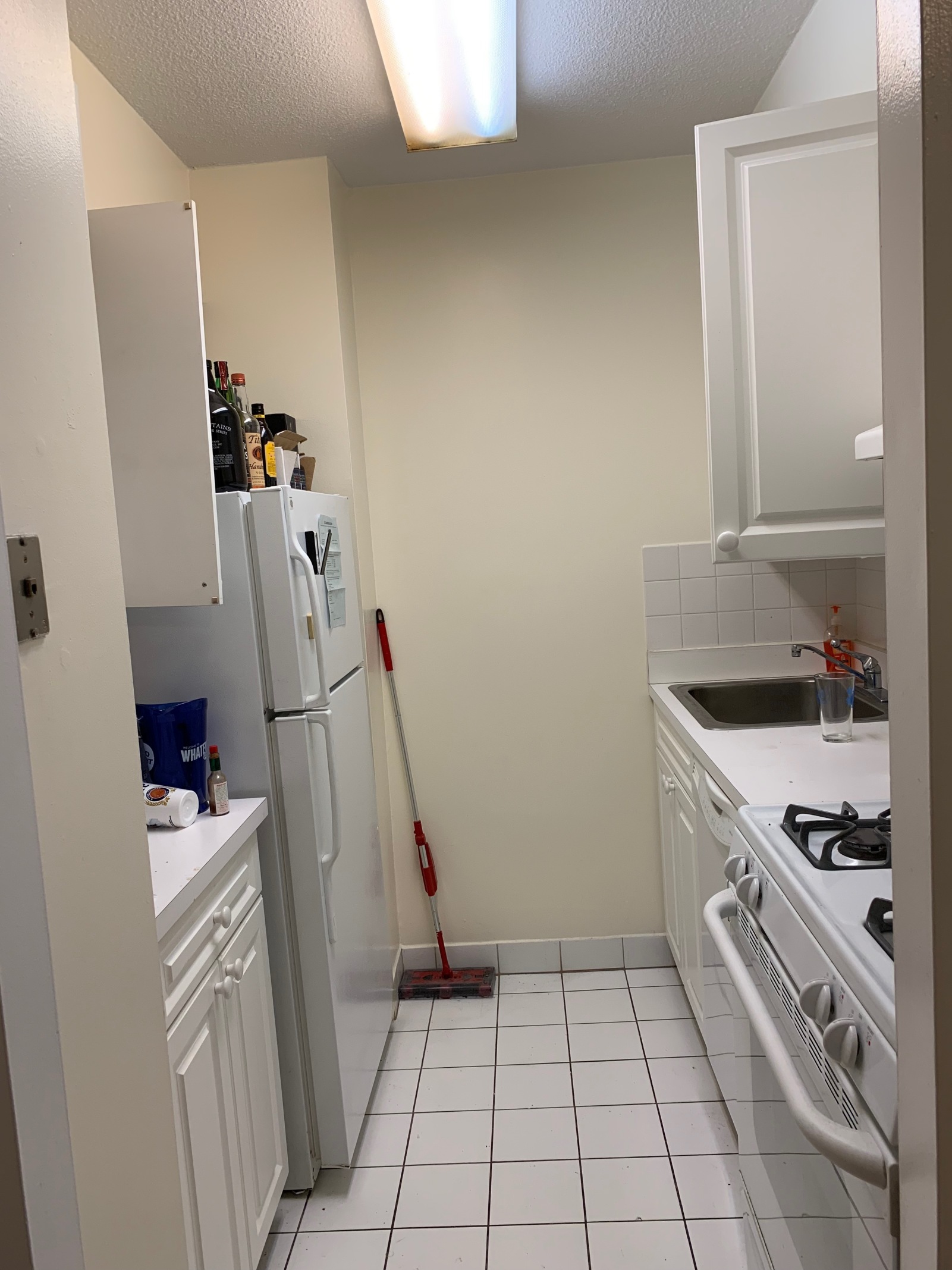 301 East 45th Street, Unit 3F Manhattan, NY 10017 - Photo 4 of 6