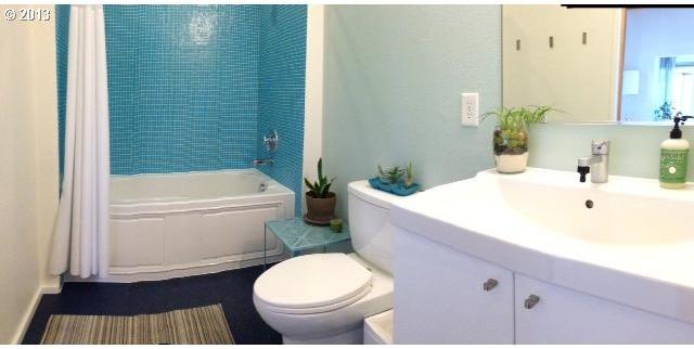500 Northeast Brazee Street Portland, OR 97212 - Photo 8 of 15