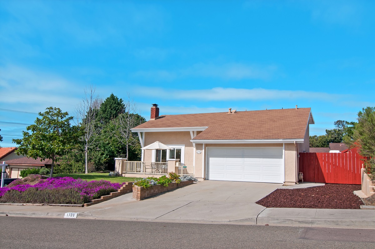 1720 Red Barn Road Encinitas, CA 92024 - Photo 2 of 25