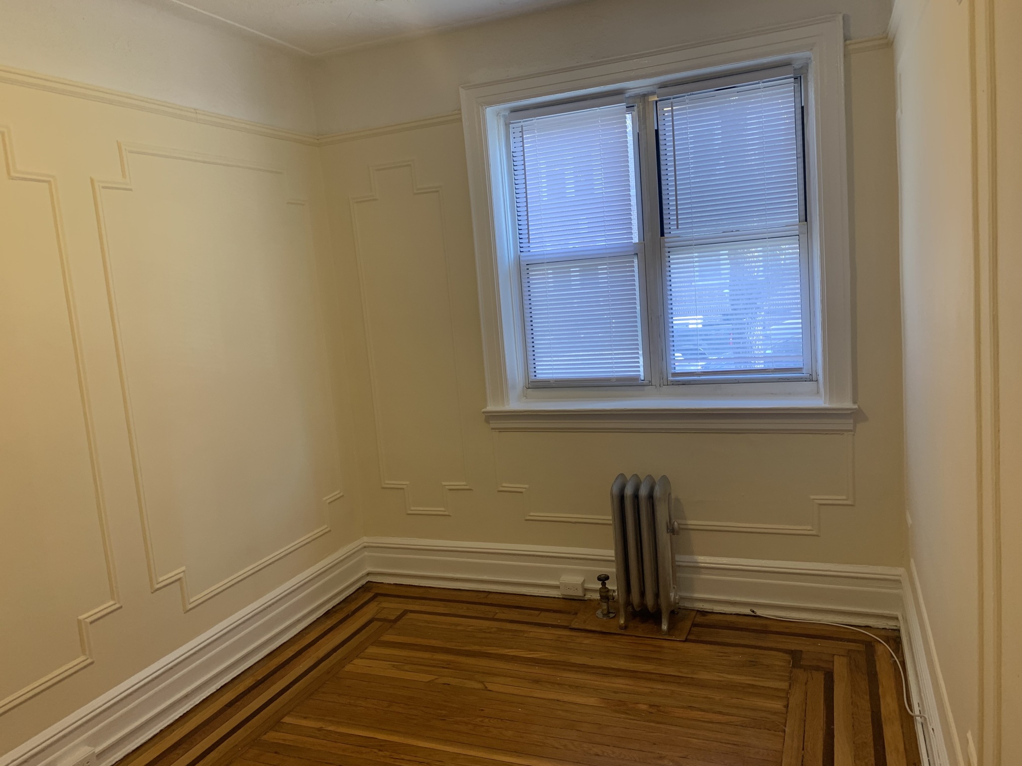 31-74 33rd Street, Unit 1F Queens, NY 11106 - Photo 4 of 8