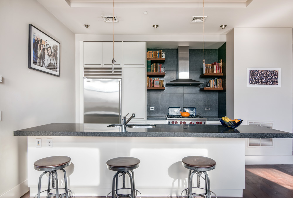 60 Broadway, Unit 4D Brooklyn, NY 11249 - Photo 2 of 5