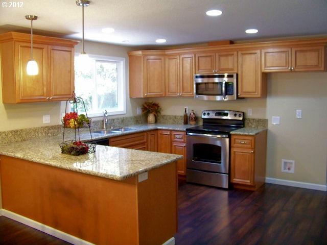 9701 Southwest 62nd Avenue Portland, OR 97219 - Photo 3 of 15 Gallery Image 3