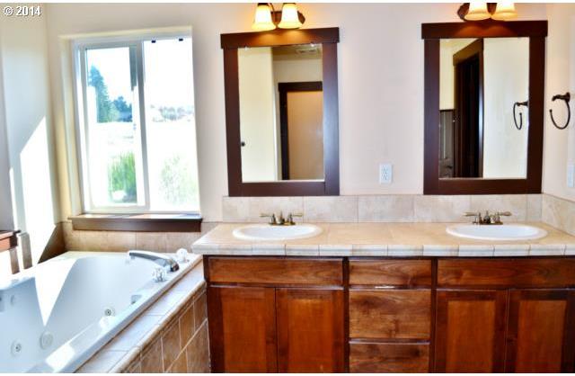 361 Sprinkle Road Washougal, WA 98671 - Photo 12 of 16