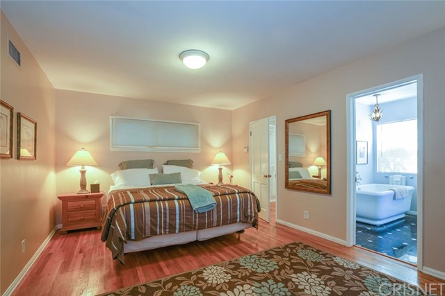 14026 Chandler Boulevard Sherman Oaks, CA 91401 - Photo 25 of 36