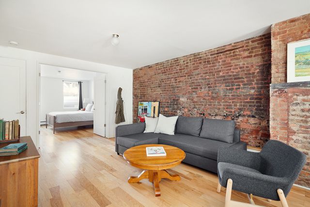 $2,560,000 | 80 Conselyea Street | Williamsburg