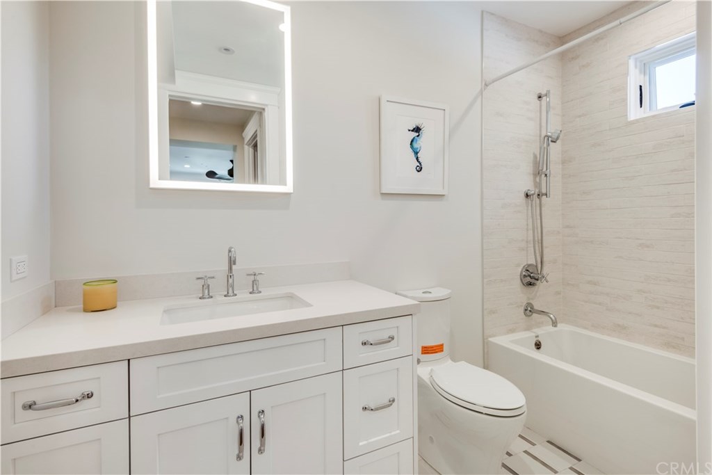 424 1st Street Manhattan Beach, CA 90266 - Photo 26 of 38