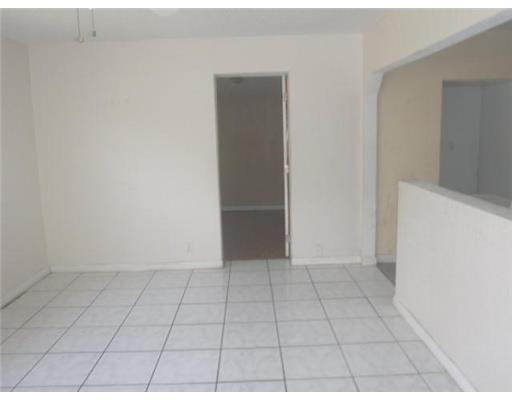 121 Allen Road Hollywood, FL 33023 - Photo 8 of 20