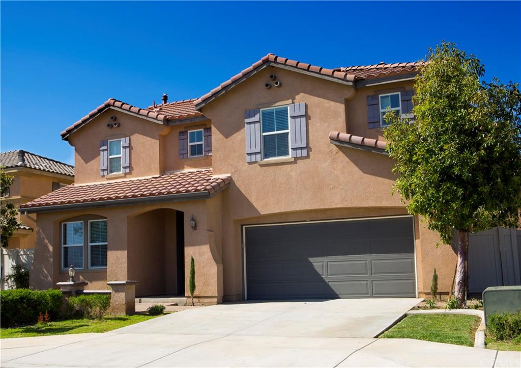 922 Sparrow Way Perris, CA 92571 - Photo 1 of 1