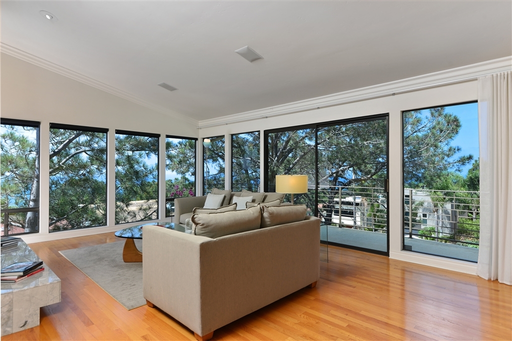 2143 Cordero Road Del Mar, CA 92014 - Photo 3 of 16