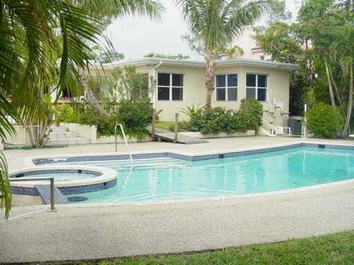 3701 Pine Tree Drive Miami Beach, FL 33140 - Photo 2 of 4