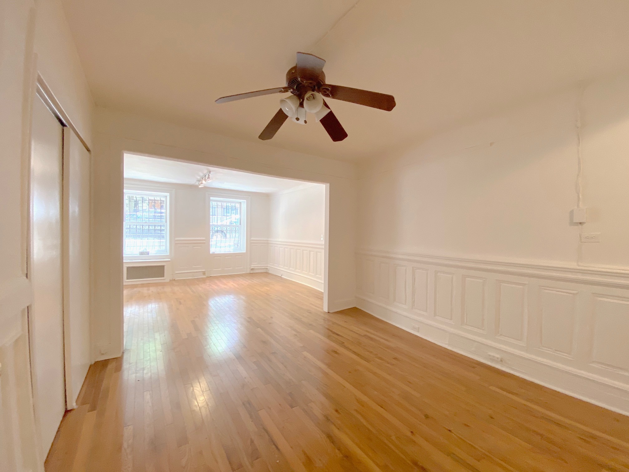 15 East 94th Street, Unit 1A Manhattan, NY 10128 - Photo 2 of 4