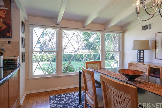 14026 Chandler Boulevard Sherman Oaks, CA 91401 - Photo 11 of 36