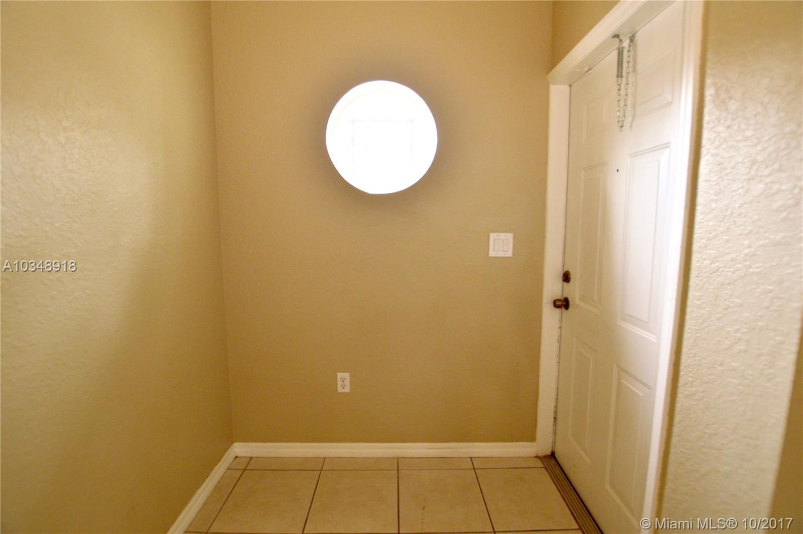 8902 Southwest 220th Street Cutler Bay, FL 33190 - Photo 4 of 30