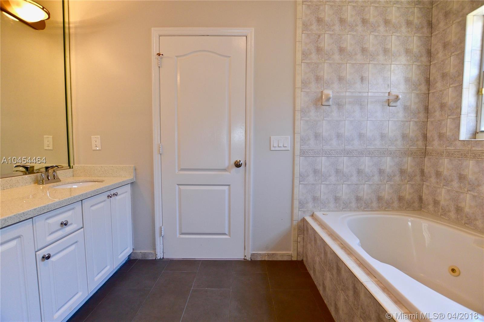 12152 Natalies Cove Road Cooper City, FL 33330 - Photo 20 of 33